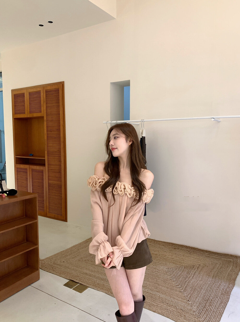 立體花邊斜肩雪紡恤衫