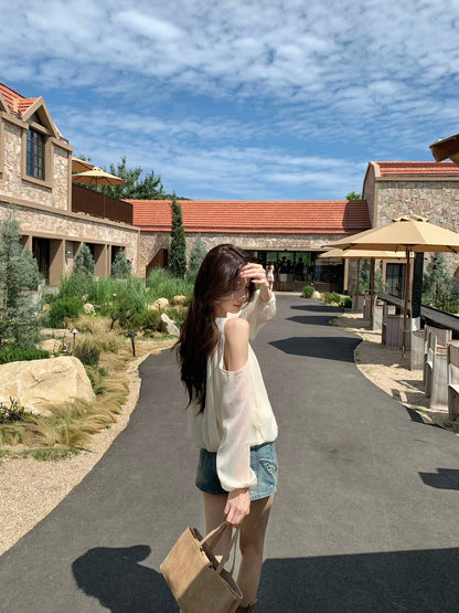 領口綁帶露肩花苞恤衫