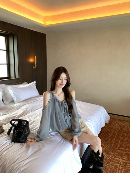 領口綁帶露肩花苞恤衫