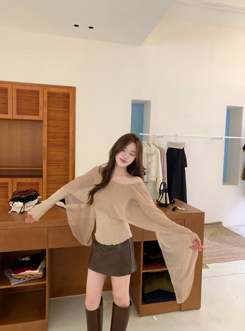 不規則薄紗拼接斜肩小衫