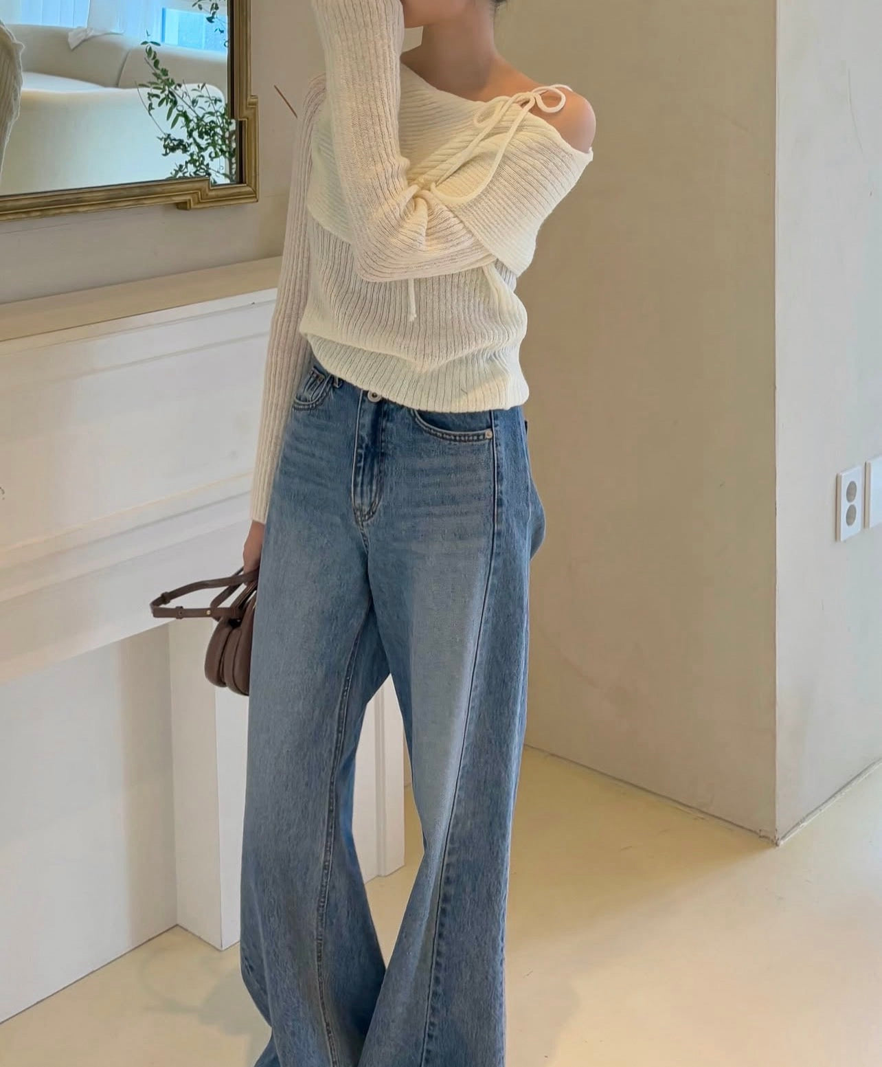 百搭露肩系帶針織Top