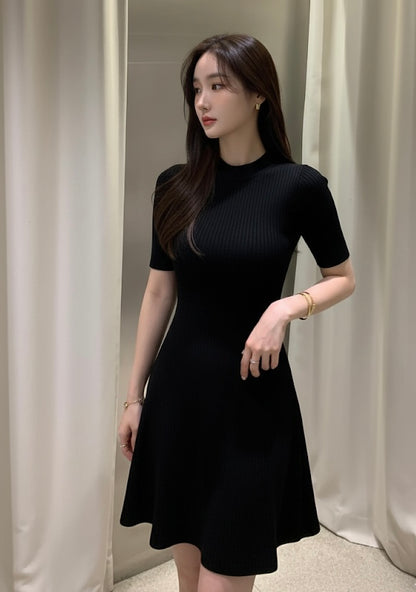 Minimalist Mock Neck Knit Dress