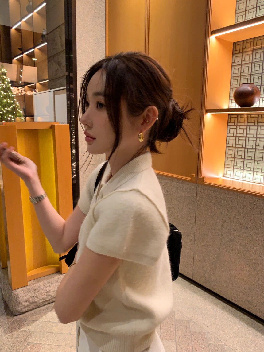 Minimalist Turn-down Collar Knitted Short Sleeve