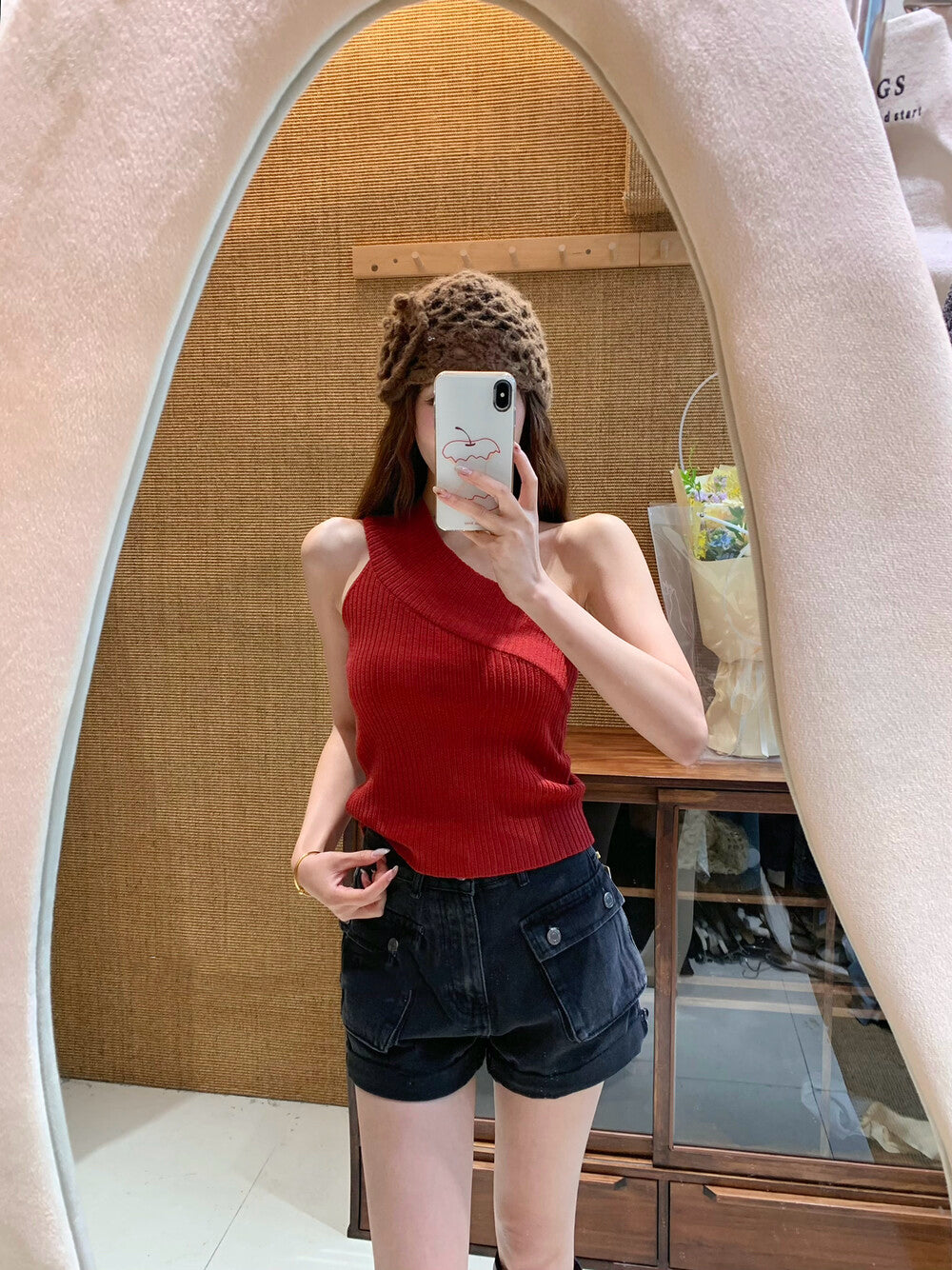 Minimalist Asymmetric Shoulder Knit Vest