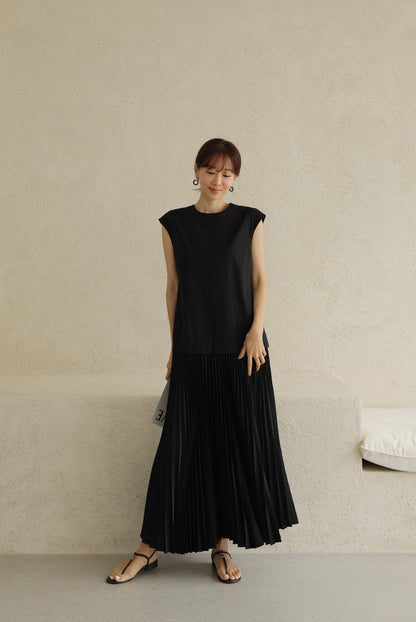 Back-tie Pleated Panel Sleeveless Dress