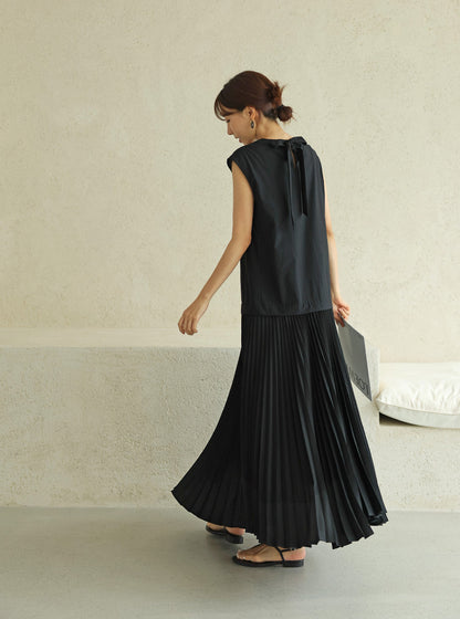 Back-tie Pleated Panel Sleeveless Dress