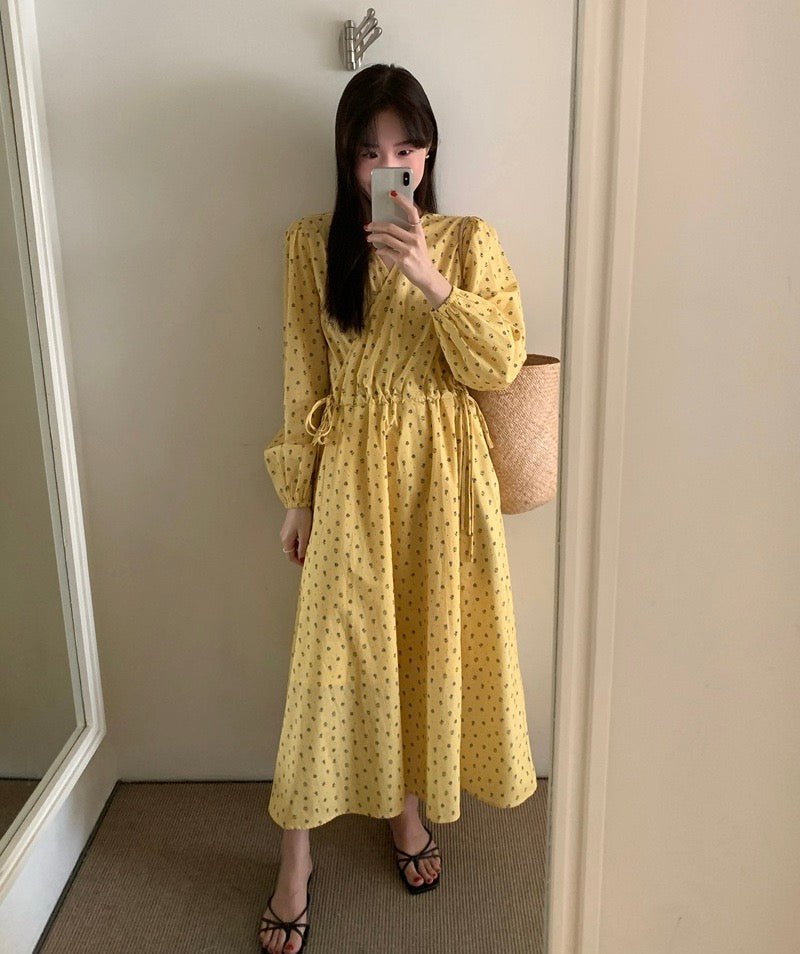 Vネックドローストリングウエスト切り替え花柄ワンピース