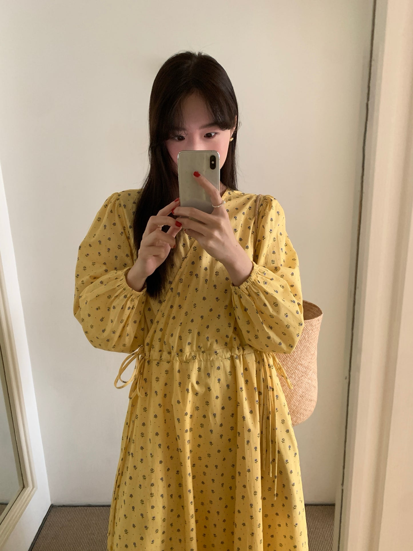 Vネックドローストリングウエスト切り替え花柄ワンピース