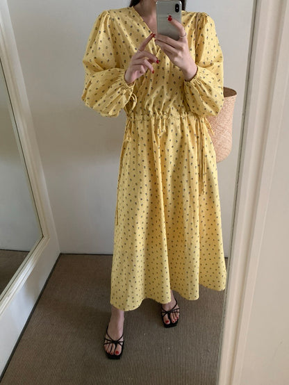 Vネックドローストリングウエスト切り替え花柄ワンピース