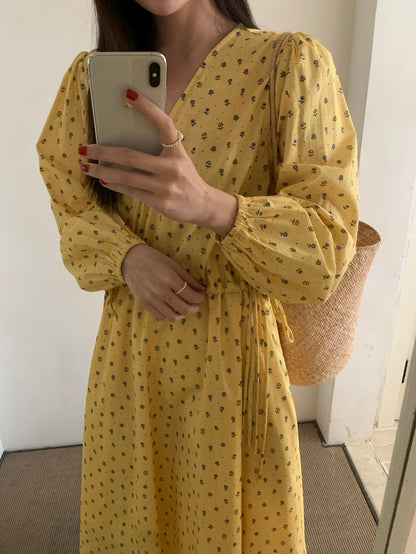 Vネックドローストリングウエスト切り替え花柄ワンピース