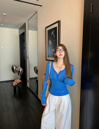 V領修身薄款針織top