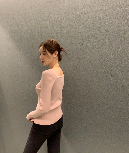 Design-Savvy Off-Shoulder Knit Top