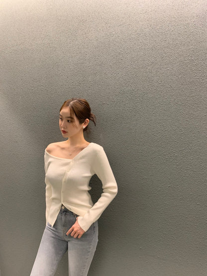 Design-Savvy Off-Shoulder Knit Top