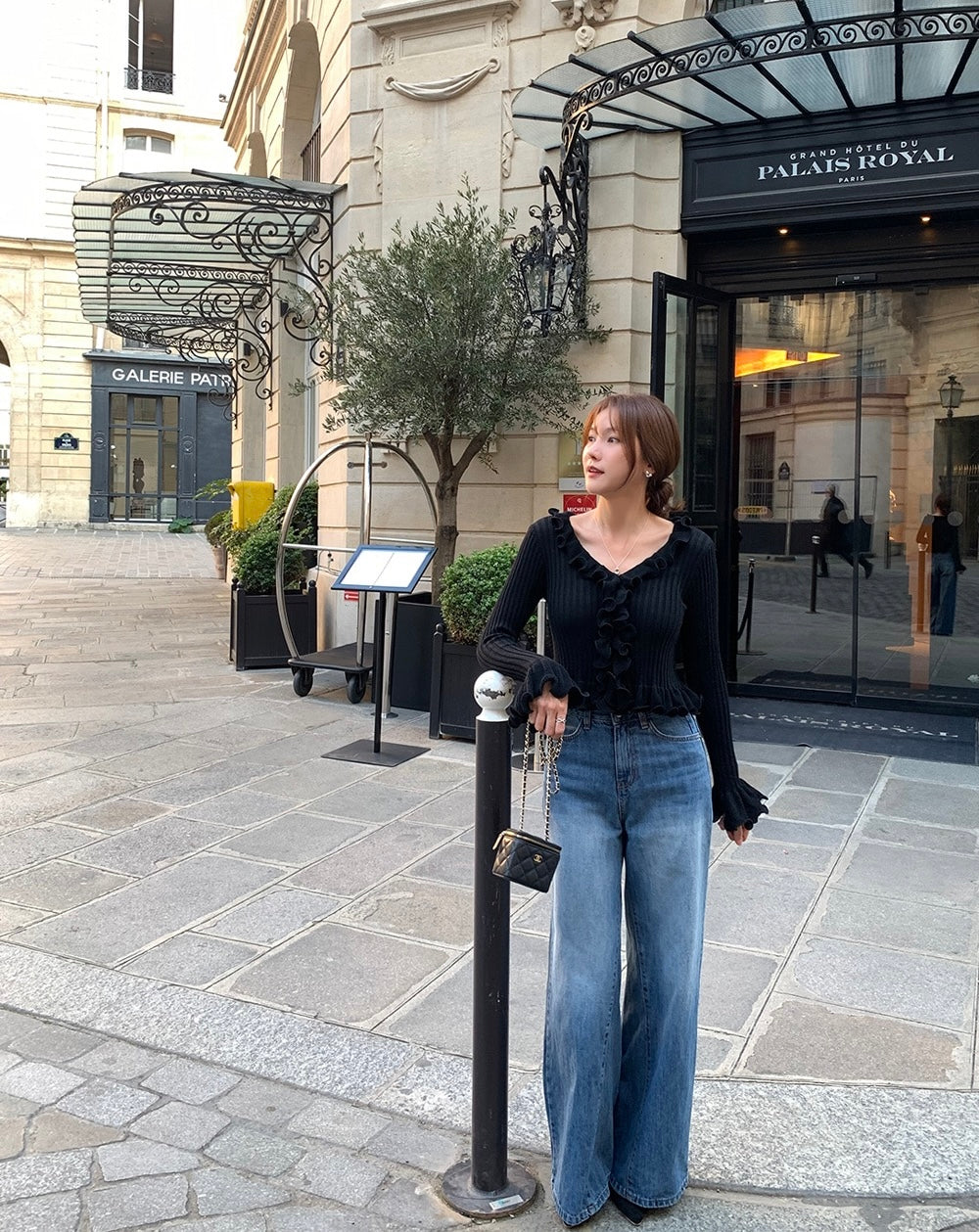 V領荷葉邊針織top