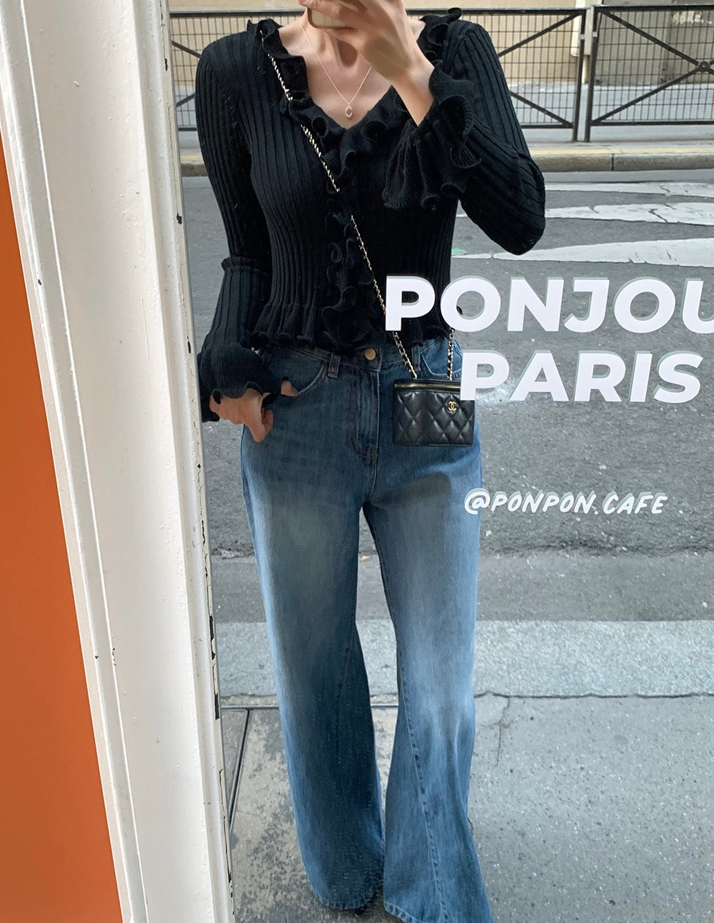 V領荷葉邊針織top