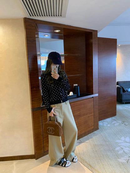 ソフトでドット柄の配色切り替えフェイクレイヤードニット