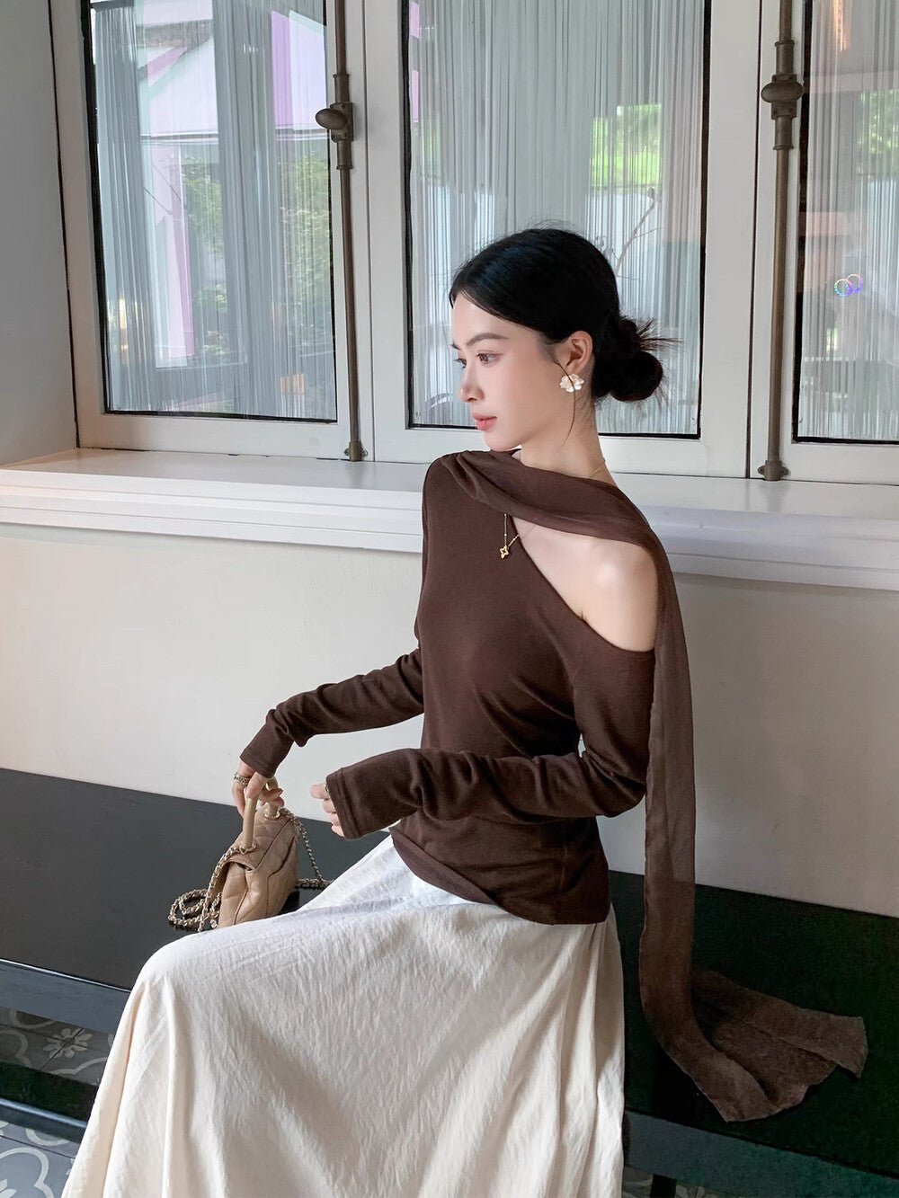 Elegant Asymmetrical Off-Shoulder Long Sleeve T-Shirt with Flowing Ribbon