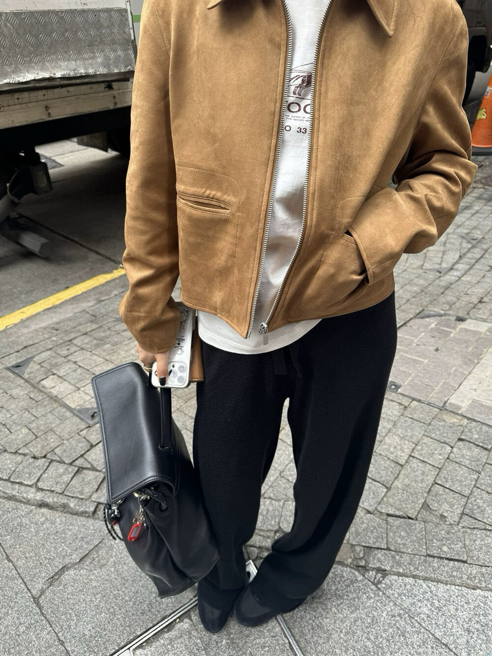 Notched Lapel Slim Fit Shoulder-Cut Short Jacket