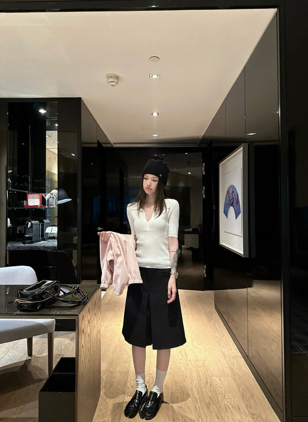 Tailored V-Neck Knit Sweater with Structured Shoulders