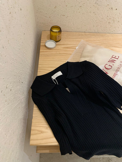 Tailored V-Neck Knit Sweater with Structured Shoulders