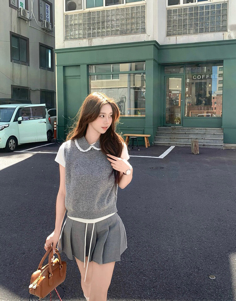 Layered Doll Collar Knit Vest + Short Sleeve Set
