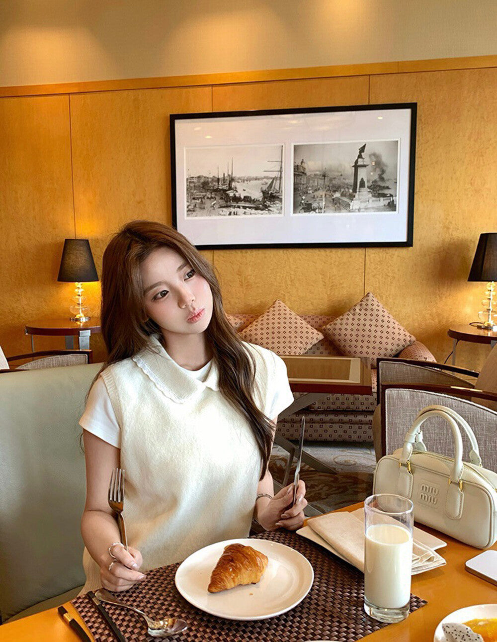 Layered Doll Collar Knit Vest + Short Sleeve Set