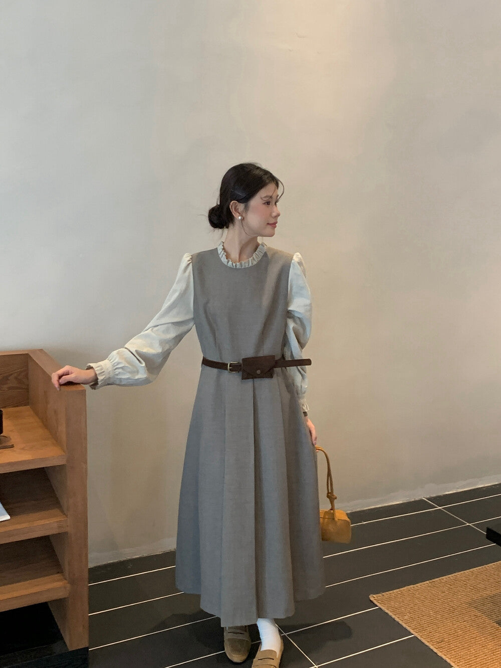 木耳邊拼接假兩件百褶連身裙