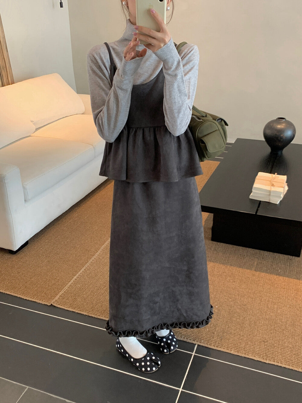 麂皮絨褶皺吊帶背心+木耳邊半身裙set