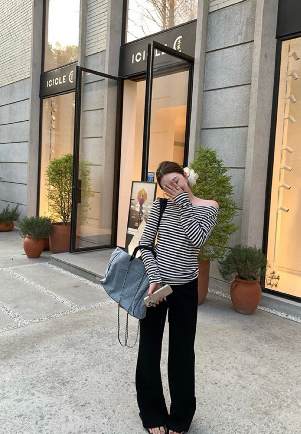 ドローストリング付きハイウエストスリムフィットカジュアルパンツ