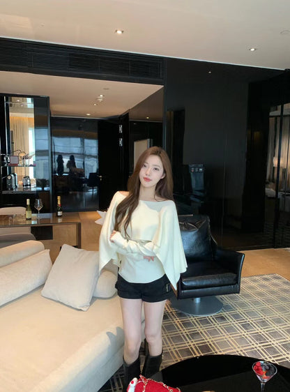 雰囲気のあるケープニットのツーピースセット