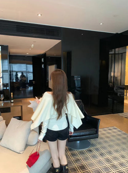 雰囲気のあるケープニットのツーピースセット