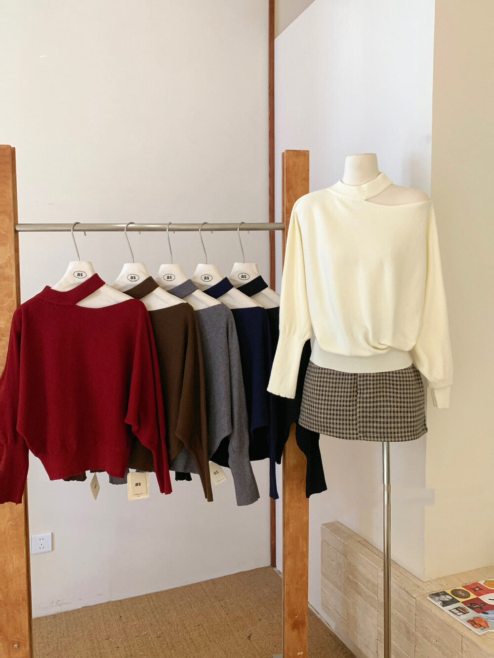 Soft Cut-out Shoulder Knit Sweater