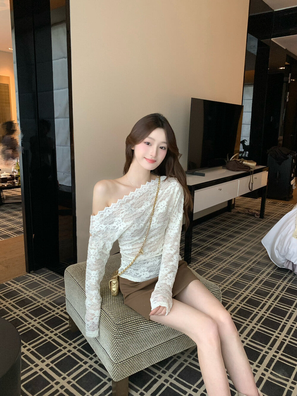 Off-shoulder Lace Top with Slight Stretch