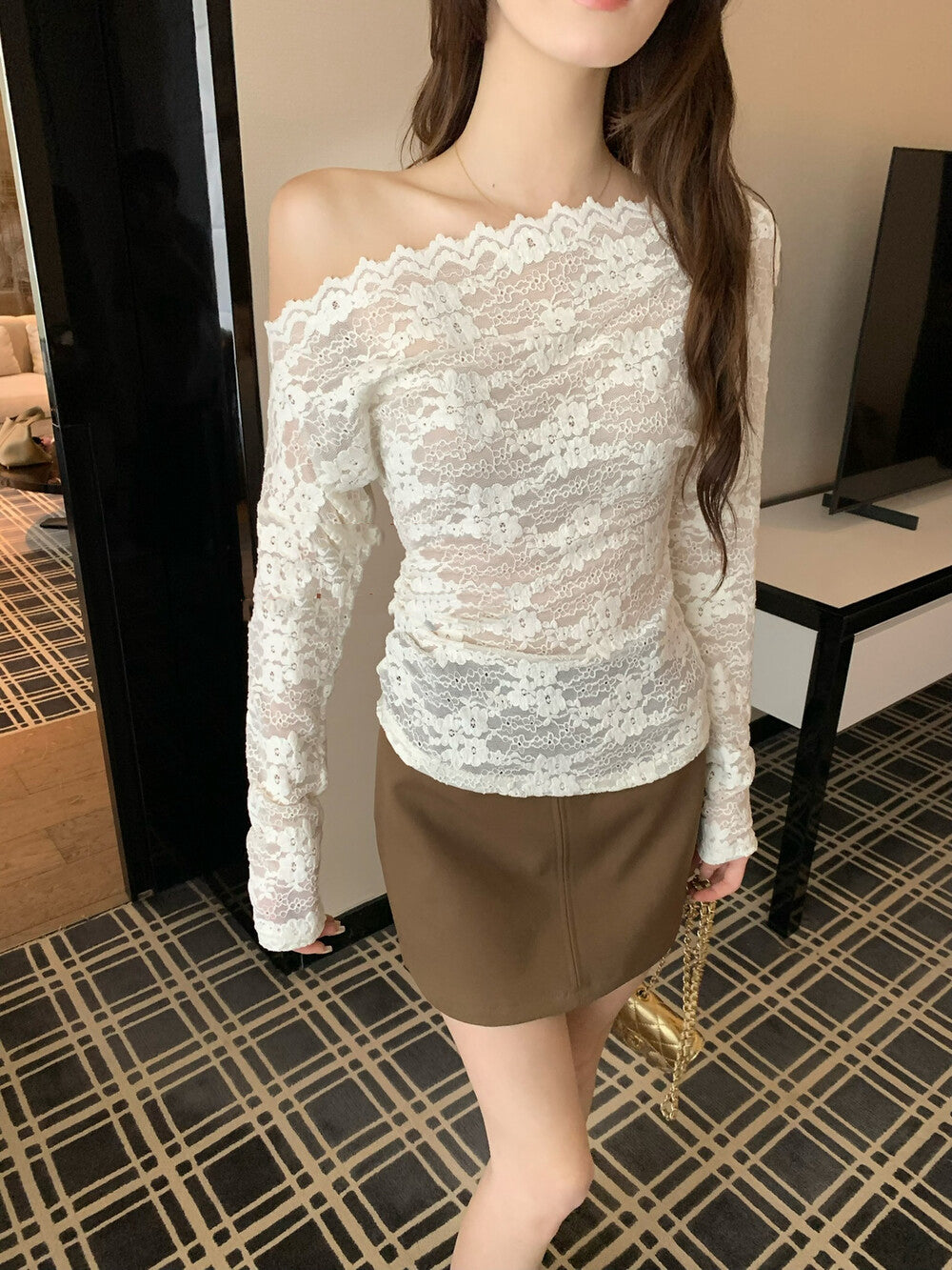 Off-shoulder Lace Top with Slight Stretch