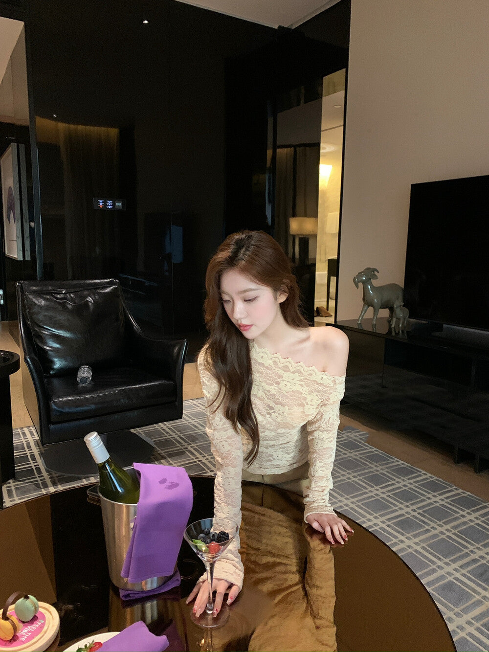 Off-shoulder Lace Top with Slight Stretch