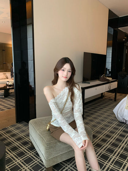 Off-shoulder Lace Top with Slight Stretch