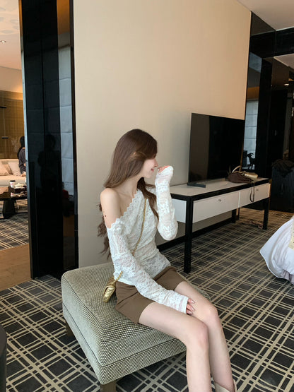 Off-shoulder Lace Top with Slight Stretch