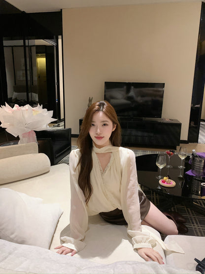 V領花苞雪紡飄帶恤衫