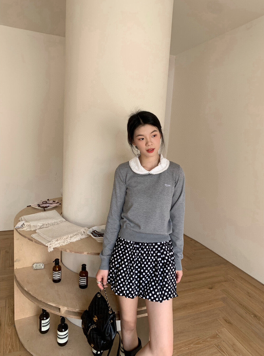 甜美刺繡娃娃領針織衫