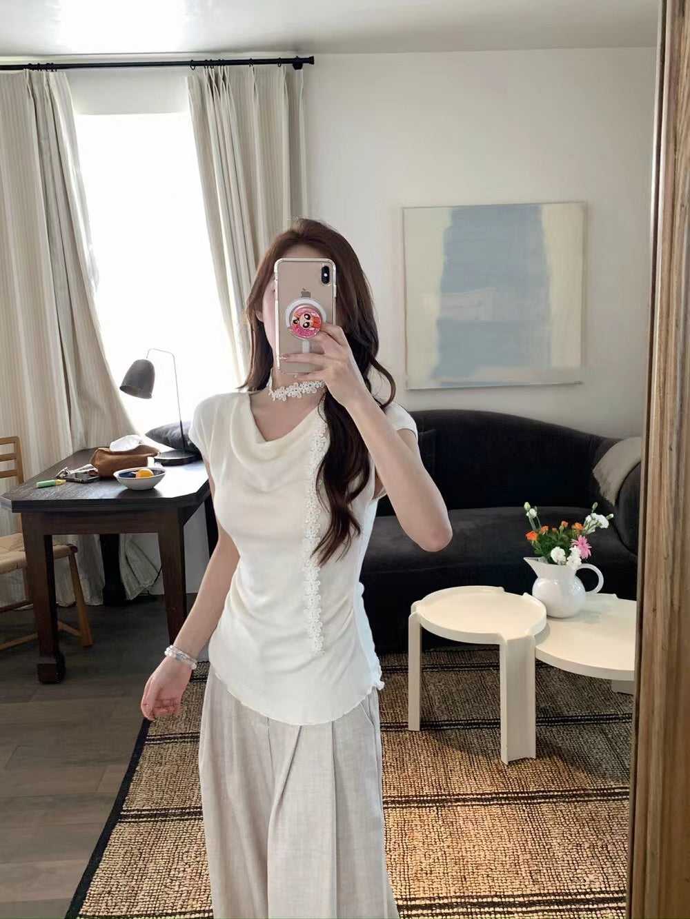 オフショルダートップス