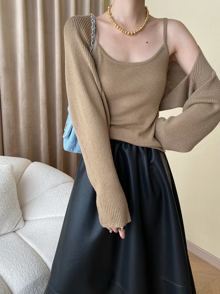 Two-piece set: spaghetti strap top with shawl