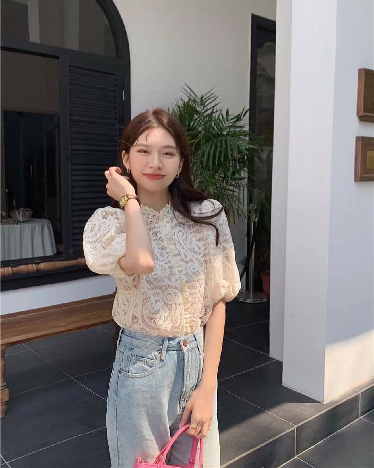 Puff Sleeve Lace Top