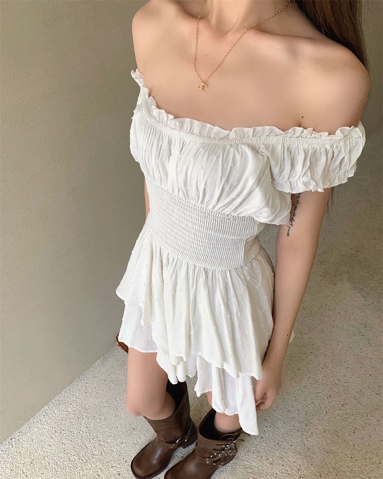 一字肩收腰連身裙