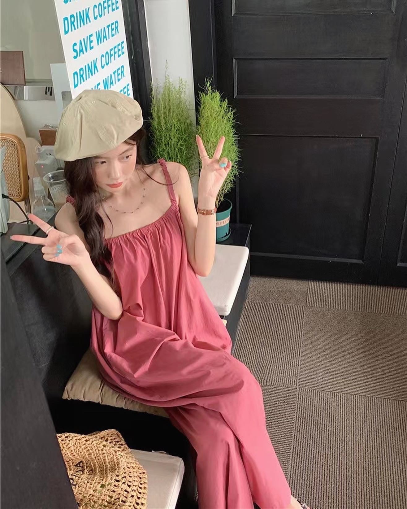 サスペンダージャンプスーツ