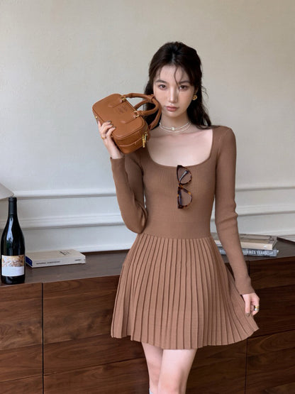 法式方領修腰連身裙