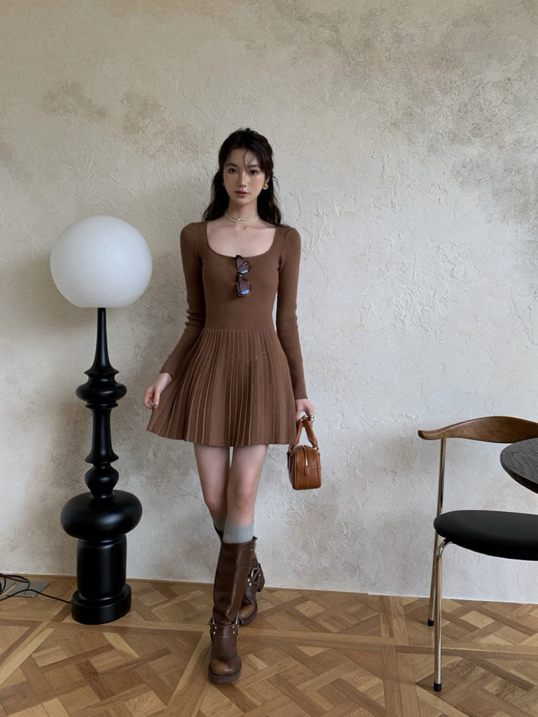 法式方領修腰連身裙