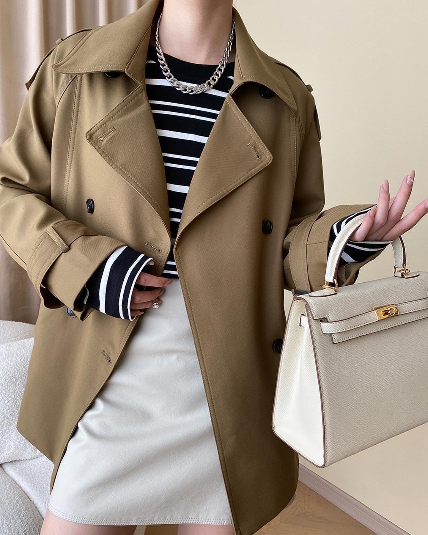 ダブルボタンベルトトレンチコート