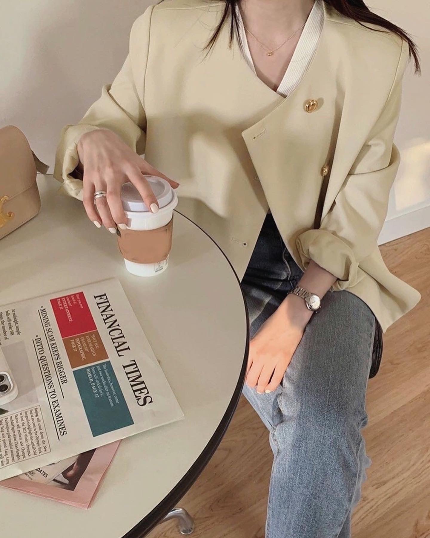 クルーネックジャケット