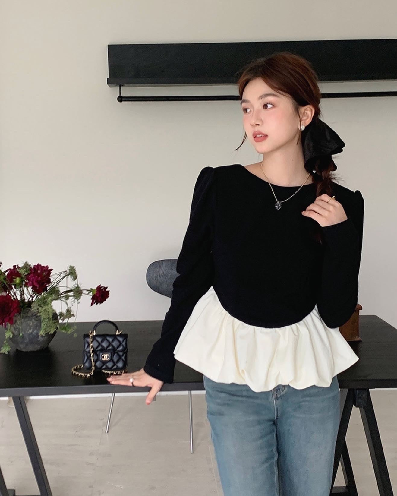 ヴィンテージバックオープンフリル長袖トップ