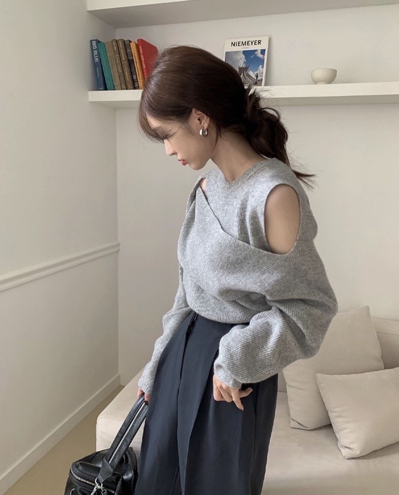 オフショルダーフェイクレイヤードトップ